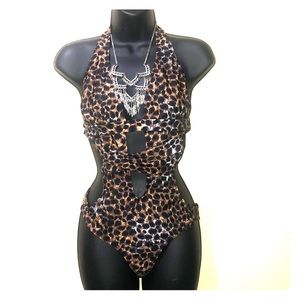 Wet Seal One piece Monokini Swimsuit